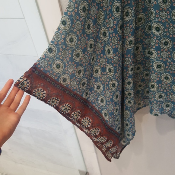 Floral blouse - Picture 2 of 3